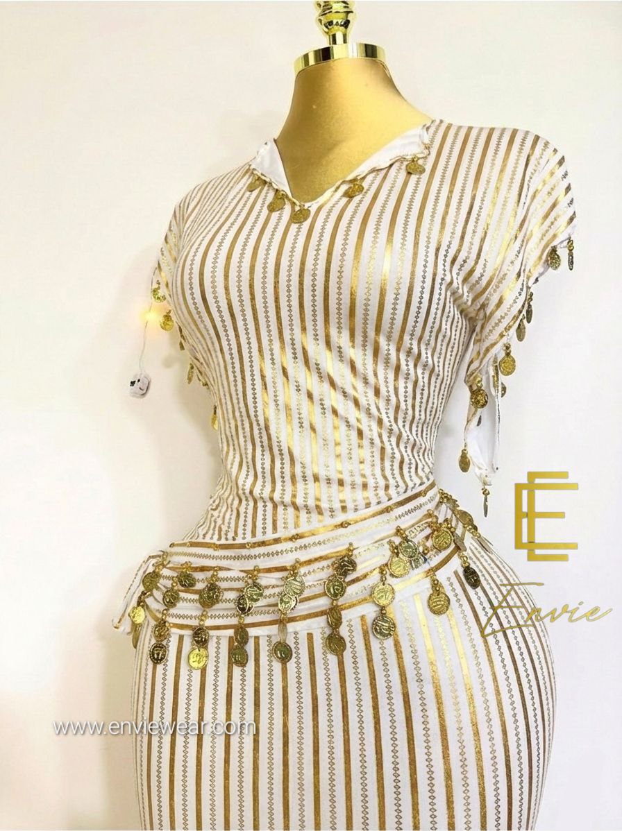 Robe Nancyblanc dore+ ceinture