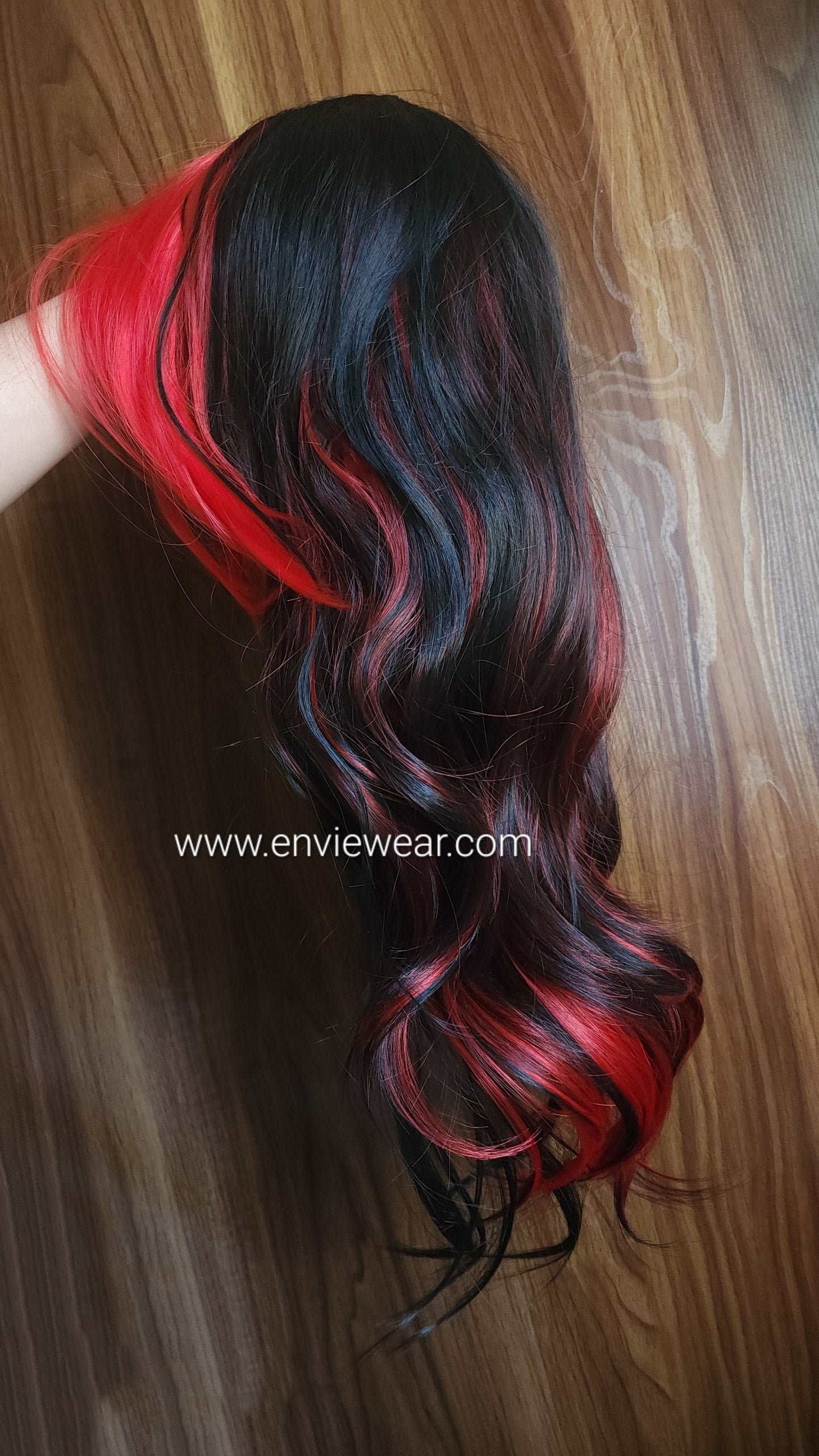 Black and red high quality wig